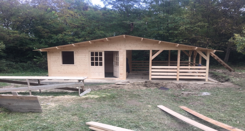 Cabana 8m/4m. Ramnicu Valcea, Jud Valcea