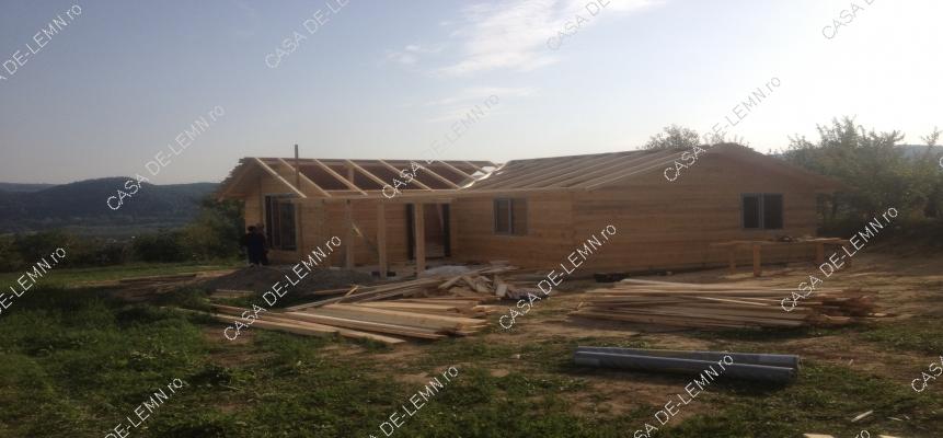 Cabana 9m/9m. Comuna Vladesti, Jud Valcea