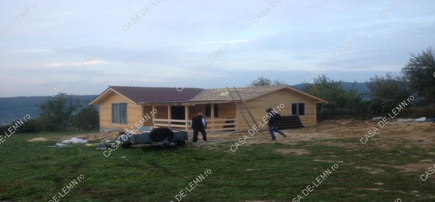 Cabana 9m/9m. Comuna Vladesti, Jud Valcea