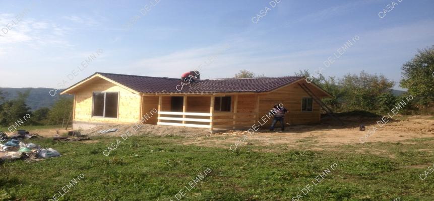Cabana 9m/9m. Comuna Vladesti, Jud Valcea
